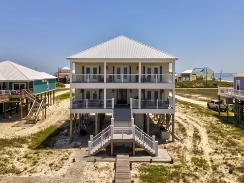2714 Bienville Blvd, Dauphin Island, AL 36528