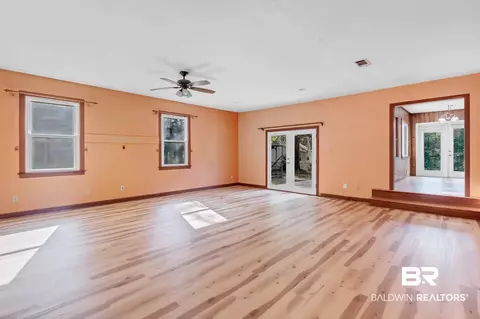 1309 W Rainbow Dr, Mobile, AL 36693 photo 3