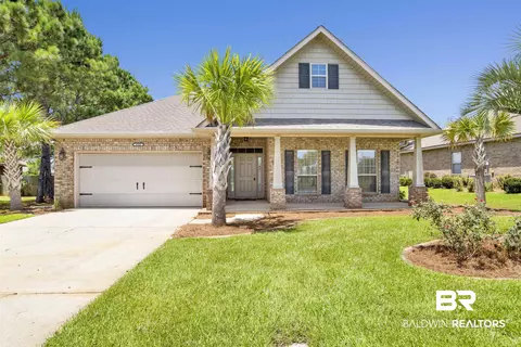 4249 Grove St, Gulf Shores, AL 36542