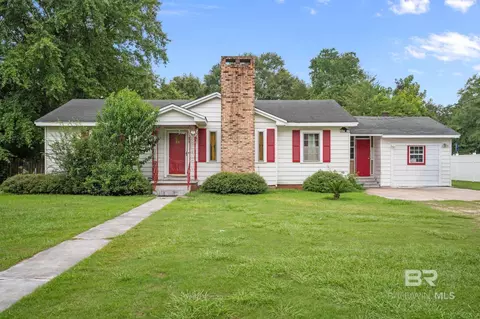 308 4th Ave, Atmore, AL 36502