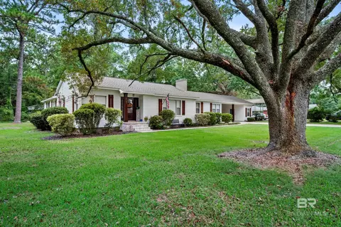 1101 Mcmillan Ave, Bay Minette, AL 36507