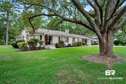 1101 Mcmillan Ave, Bay Minette, AL 36507