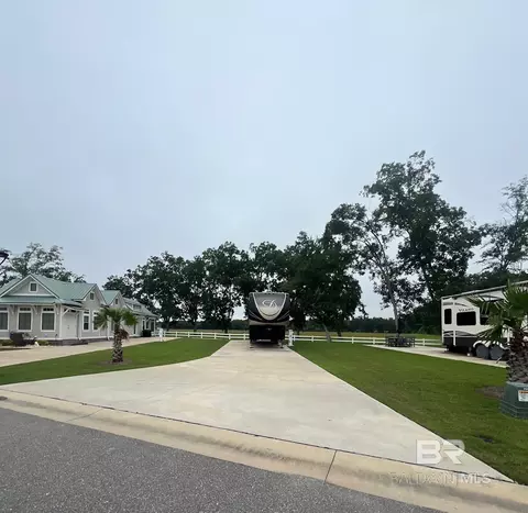 12435 Gateway Dr, Elberta, AL 36530