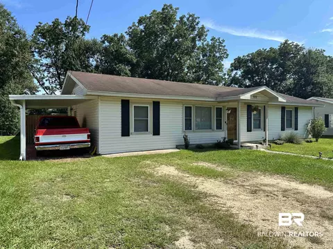 511 E Pine St, Atmore, AL 36502 photo 5