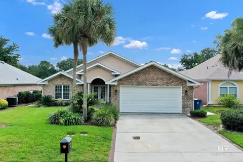 131 Lagoon Dr, Gulf Shores, AL 36542