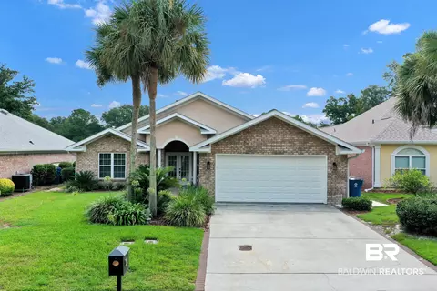 131 Lagoon Dr, Gulf Shores, AL 36542