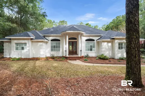 154 Willow Lake Dr, Fairhope, AL 36532