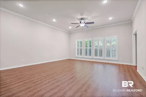 919 Grant Park Dr, Mobile, AL 36606 photo 4