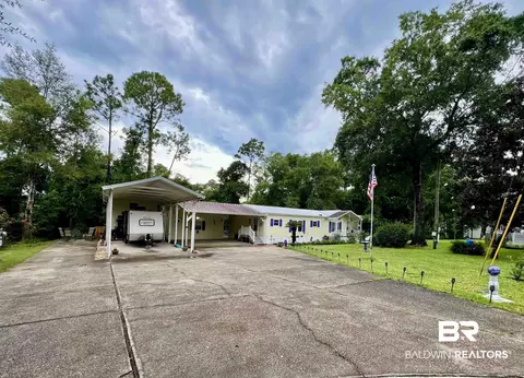 1860 Suavez Dr, Lillian, AL 36549