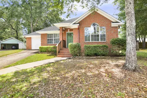 108 Rainer Cir, Daphne, AL 36526