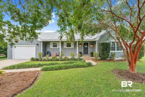 7395 Oak Dr, Foley, AL 36535