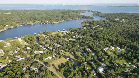 30710 Carrel Ln, Elberta, AL 36530