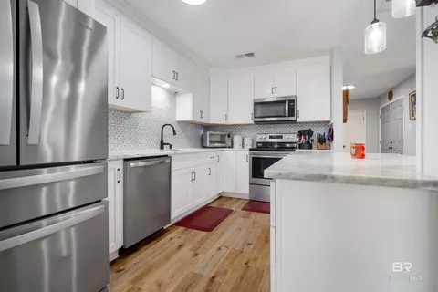2274 E Christopher Dr, Mobile, AL 36609 photo 10