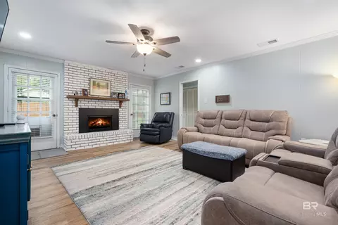 2274 E Christopher Dr, Mobile, AL 36609 photo 6