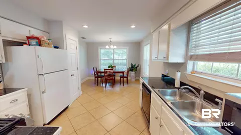 51 Bishop Ln, Mobile, AL 36608 photo 4