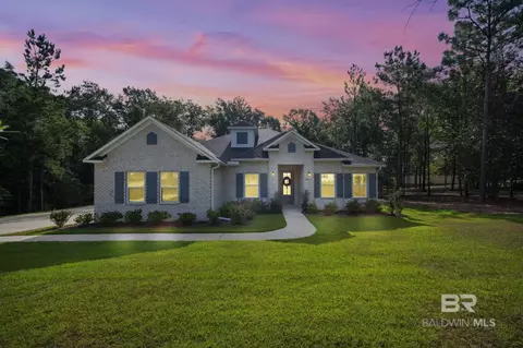 2104 Cate Ct, Bay Minette, AL 36507