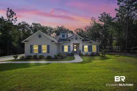 2104 Cate Ct, Bay Minette, AL 36507
