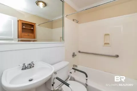 1 Princess Anne Rd, Mobile, AL 36608 photo 12