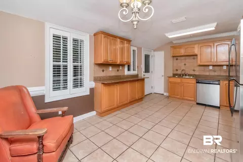 1 Princess Anne Rd, Mobile, AL 36608 photo 6