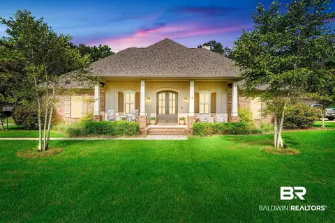 459 Dover St, Fairhope, AL 36532