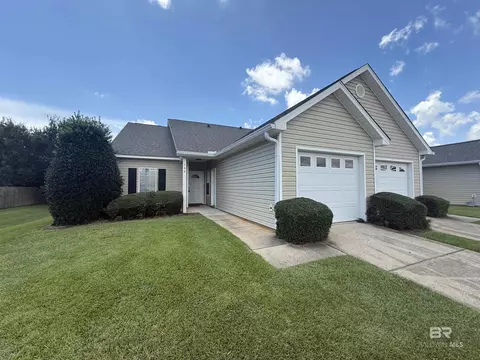 2651 S Juniper St #300, Foley, AL 36535