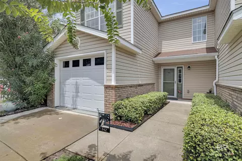 1517 Regency Rd #142, Gulf Shores, AL 36542
