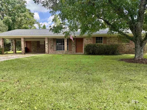 614 Hutchinson Ave, Bay Minette, AL 36507