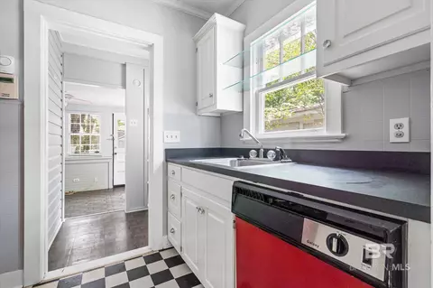 116 Mohawk St, Mobile, AL 36606 photo 4