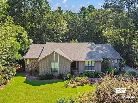 406 Village Dr, Daphne, AL 36526