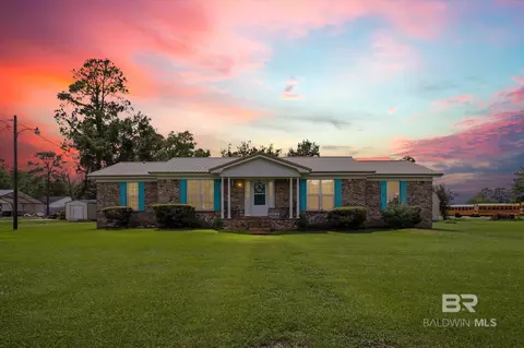 14230 S Wintzell Ave, Bayou La Batre, AL 36509