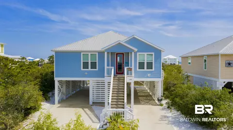 6402 Morgan Lakes Dr, Gulf Shores, AL 36542