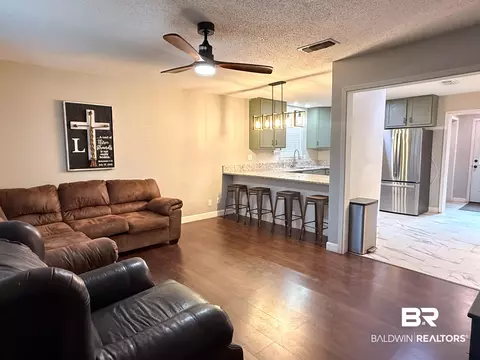 4650 Cindy Dr, Mobile, AL 36619 photo 2