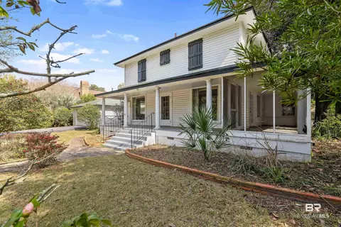 101 Fairhope Ave, Fairhope, AL 36532