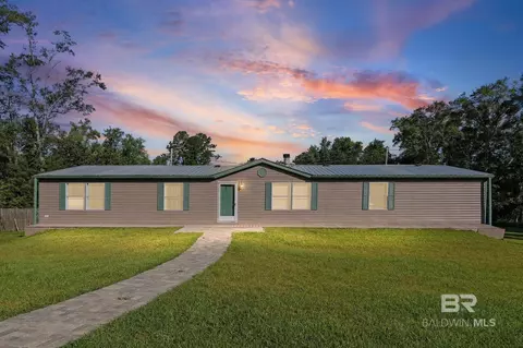 20897 Oak Ridge Dr, Robertsdale, AL 36567