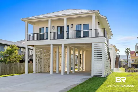 5595 Bayou St John Ave, Orange Beach, AL 36561