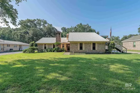 413 W Persimmon Ave, Foley, AL 36535