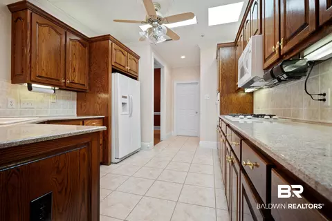 715 Natchez Trail Ct, Mobile, AL 36609 photo 2