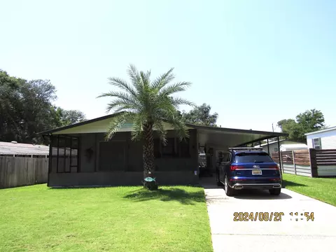 1794 Rico Dr, Lillian, AL 36549