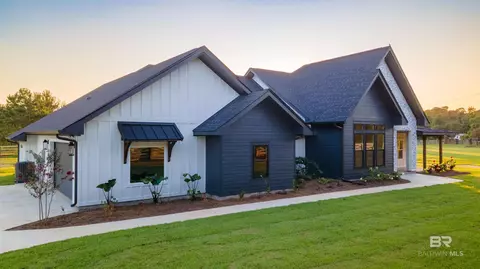 9957 Paddock Trace Dr, Foley, AL 36535