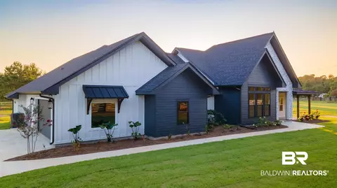 9957 Paddock Trace Dr, Foley, AL 36535
