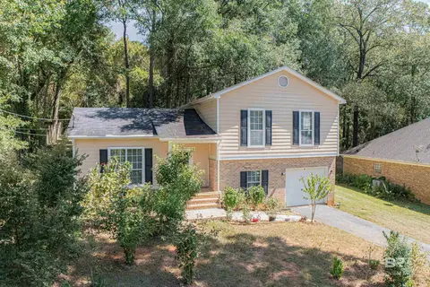 Exterior - 175 Montclair Loop, Daphne, AL 36526 photo 2 of 9