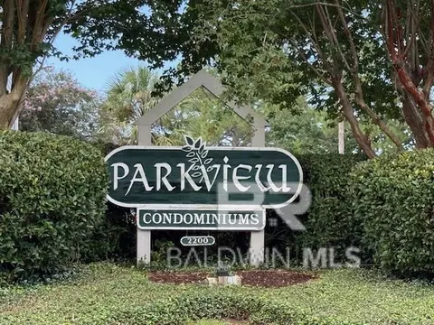 2200 W 2nd Ave #107C, Gulf Shores, AL 36542