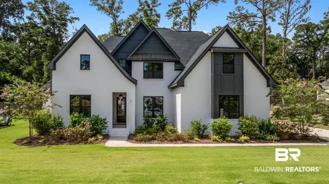 621 Hermitage Ct, Fairhope, AL 36532