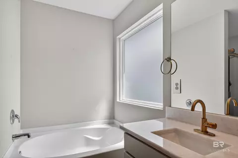 Bath - 7429 Brompton Dr, Foley, AL 36535 photo 5 of 6