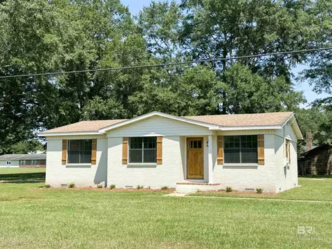 701 Mcrae St, Atmore, AL 36502