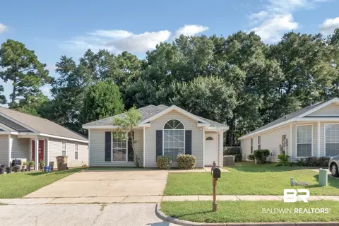 7377 S Willow Bridge Dr, Mobile, AL 36695