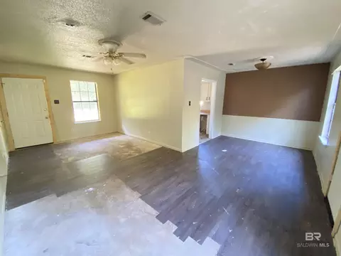 Living - 2616 Arc Rd, Mobile, AL 36605 photo 2 of 2