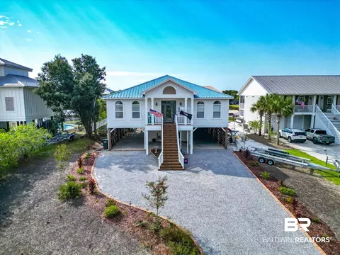 32580 Sandpiper Dr, Orange Beach, AL 36561