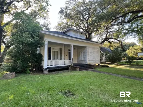 104 Mohawk St, Mobile, AL 36606 photo 2