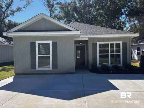 511 W Marigold Ave, Foley, AL 36535